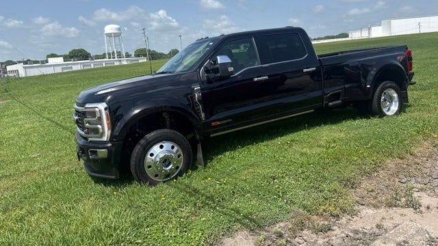 2025 Ford F-450 Super Duty King Ranch
