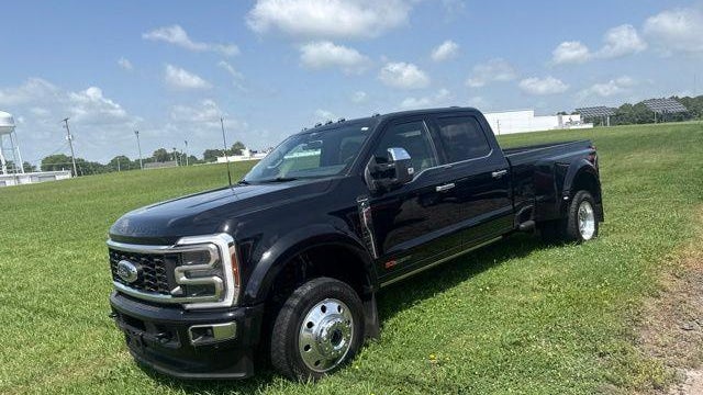 2025 Ford F-450 Super Duty King Ranch