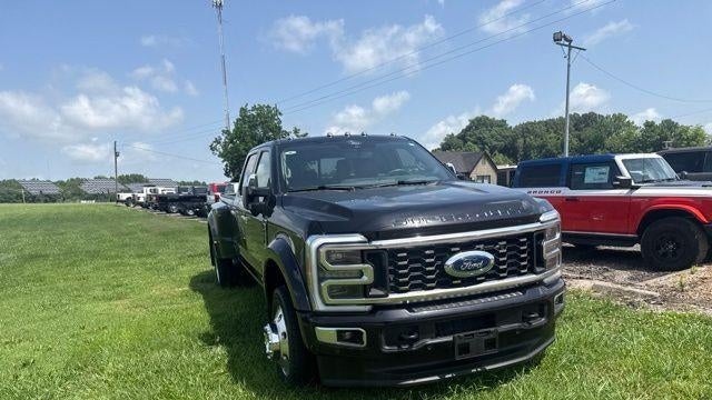 2025 Ford F-450 Super Duty King Ranch