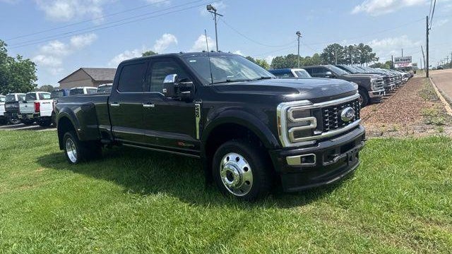 2025 Ford F-450 Super Duty King Ranch