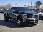 2025 F-450 Super Duty Thumbnail 3