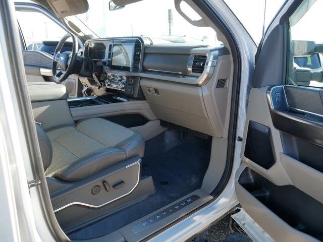 2025 Ford F-450 - $74,305