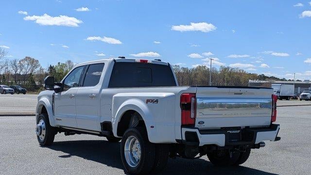 2026 Ford F-450 Super Duty Platinum