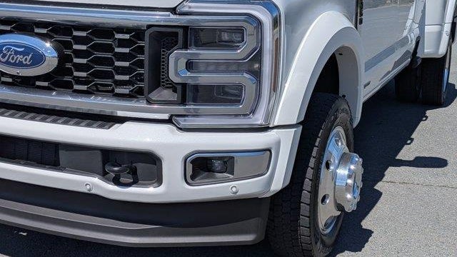 2026 Ford F-450 Super Duty Platinum