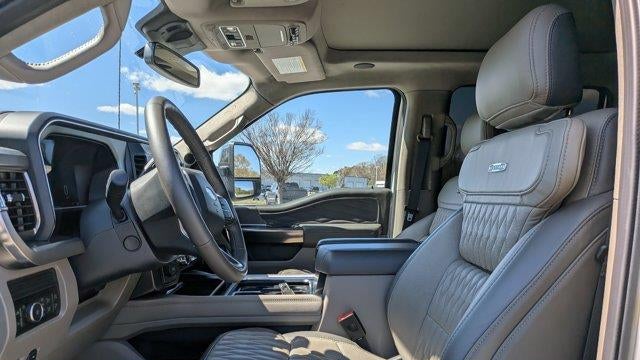 2026 Ford F-450 Super Duty Platinum