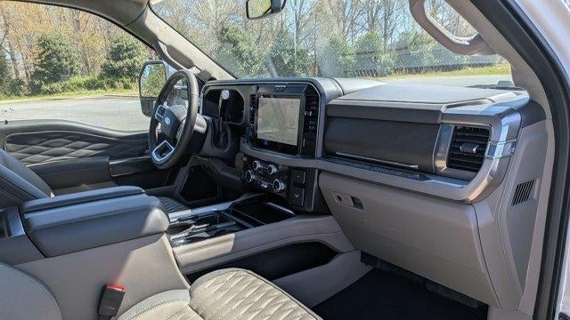 2026 Ford F-450 Super Duty Platinum