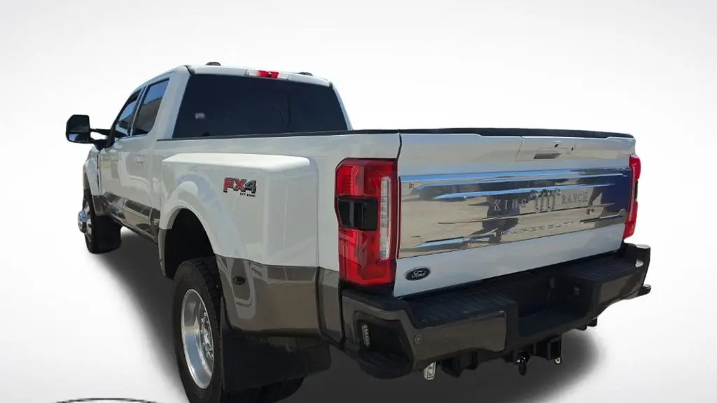2023 Ford F-450 Super Duty King Ranch