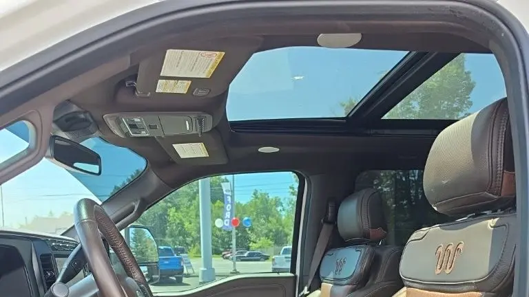 2023 Ford F-450 Super Duty King Ranch