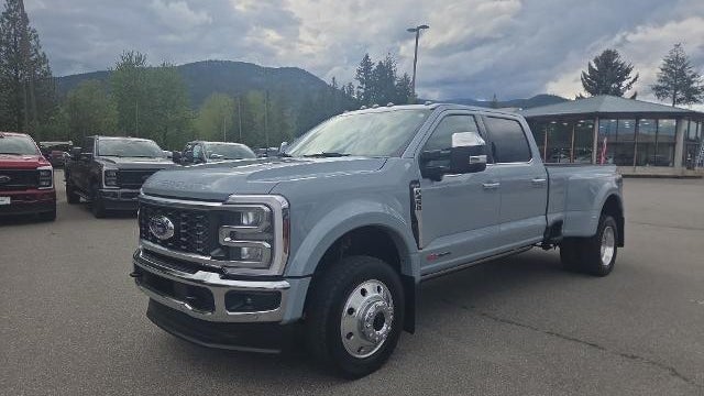 2025 Ford F-450 Super Duty King Ranch