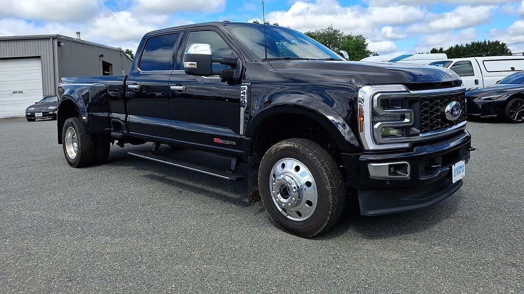 Preowned 2026 Ford F-450 Super Duty Platinum for Sale