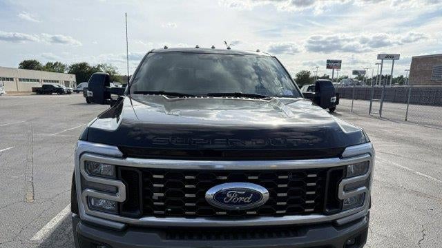2026 Ford F-450 Super Duty Platinum
