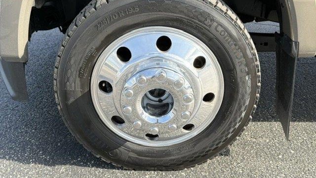 2026 Ford F-450 Super Duty Platinum
