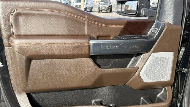 2026 Ford F-450 Super Duty Platinum
