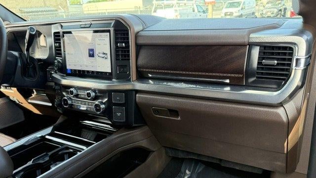 2026 Ford F-450 Super Duty Platinum