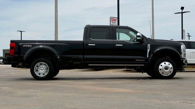 2026 Ford F-450 Super Duty Lariat
