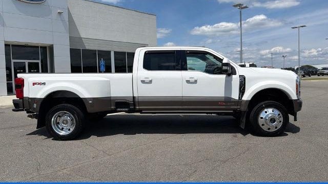 2023 Ford F-450 Super Duty King Ranch