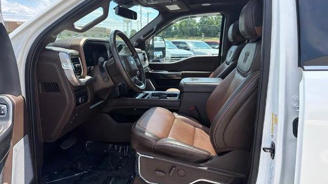2023 Ford F-450 Super Duty King Ranch