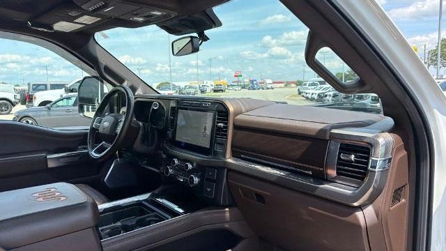 2023 Ford F-450 Super Duty King Ranch