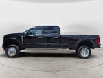 2024 F-450 Super Duty Thumbnail 2