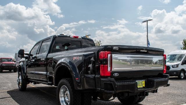 2024 Ford F-450 Super Duty Platinum