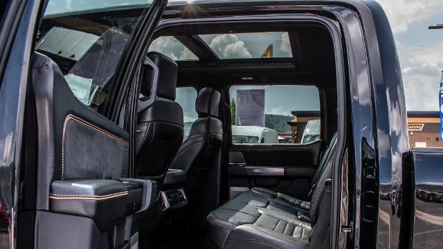 2024 Ford F-450 Super Duty Platinum