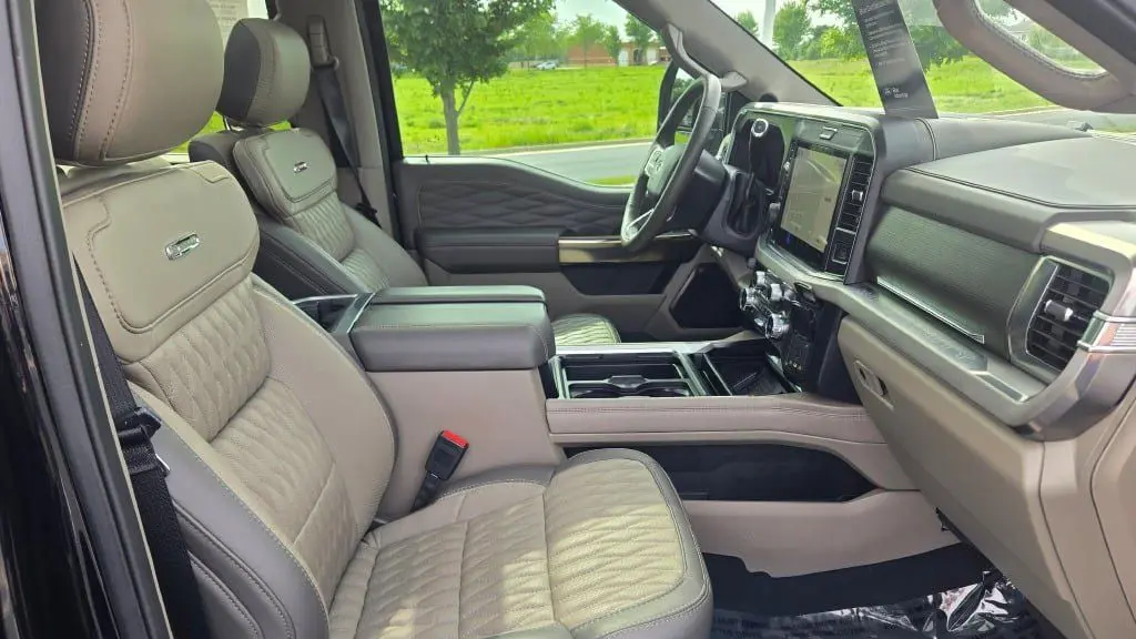 2025 Ford F-450 Super Duty King Ranch