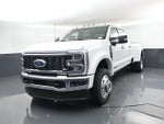 2025 F-450 Super Duty Thumbnail 2