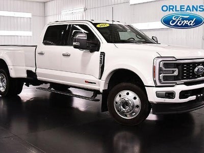 Photo of a 2025 Ford F-450 Super Duty 4X4 XLT 4DR Crew Cab 8 FT. LB DRW Pickup for sale