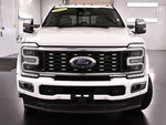 2025 F-450 Super Duty Thumbnail 2
