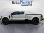 2025 F-450 Super Duty Thumbnail 2