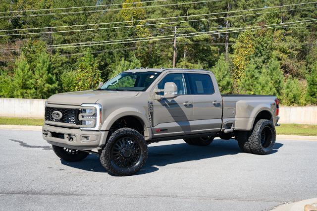 2027 Ford F-450 - $119,874
