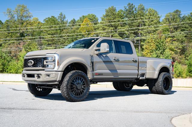 2027 Ford F-450 - $119,874