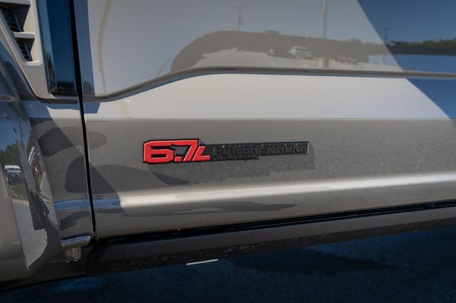 2027 Ford F-450 - $119,874