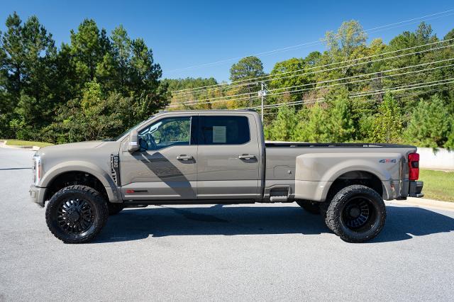 2027 Ford F-450 - $119,874