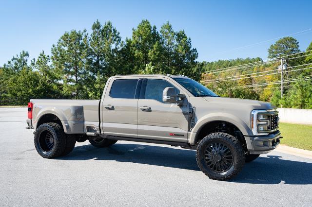 2027 Ford F-450 - $119,874
