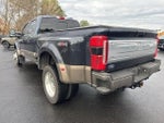 2023 F-450 Super Duty Thumbnail 3