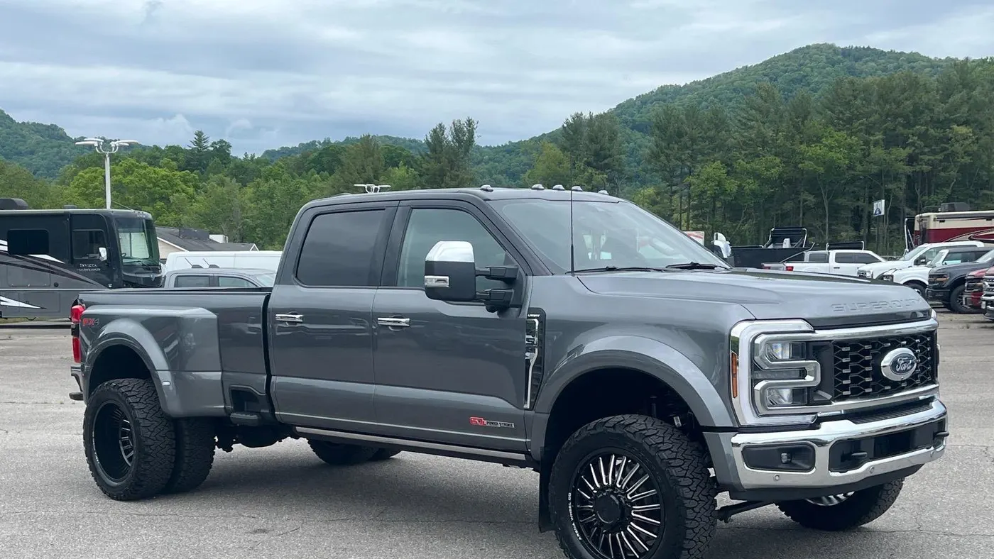 Preowned 2025 Ford F-450 Super Duty King Ranch for Sale