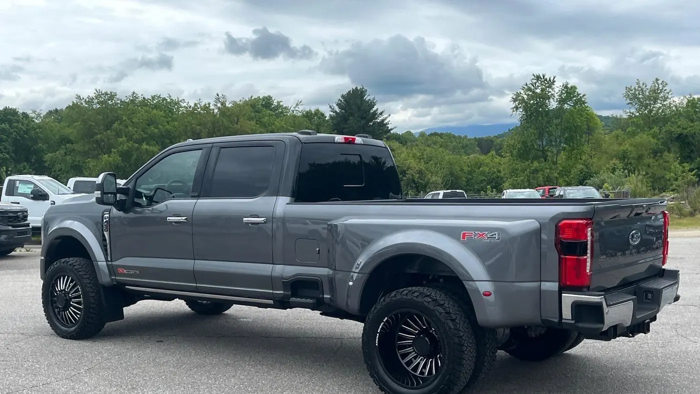 2025 Ford F-450 Super Duty King Ranch