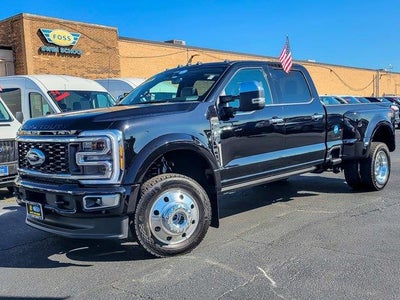2025 Ford F-450 Super Duty 4X4 Platinum 4DR Crew Cab 8 FT. LB DRW Pickup