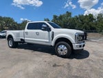 2025 F-450 Super Duty Thumbnail 1