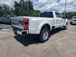 2025 F-450 Super Duty Thumbnail 2