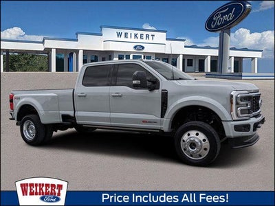 2025 Ford F-450 Super Duty 4X4 Platinum 4DR Crew Cab 8 FT. LB DRW Pickup