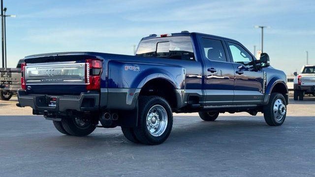 2026 Ford F-450 Super Duty Platinum