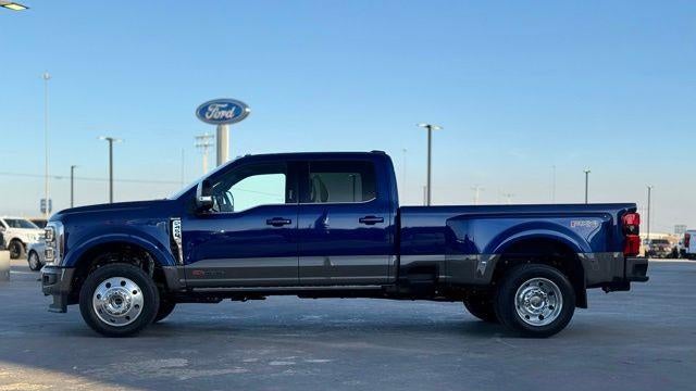 2026 Ford F-450 Super Duty Platinum