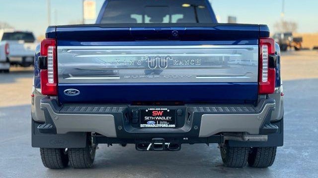 2026 Ford F-450 Super Duty Platinum