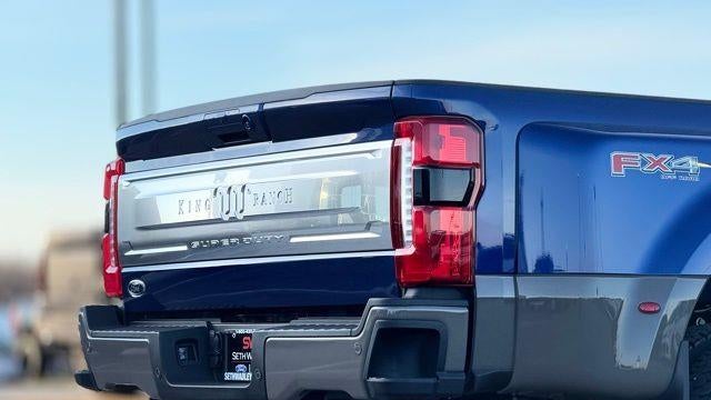 2026 Ford F-450 Super Duty Platinum
