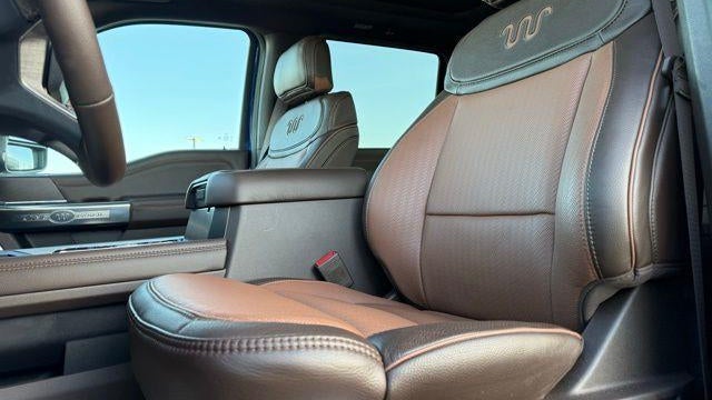 2026 Ford F-450 Super Duty Platinum