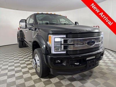 2018 Ford F-450 Super Duty 4X4 Limited 4DR Crew Cab 8 FT. LB DRW Pickup