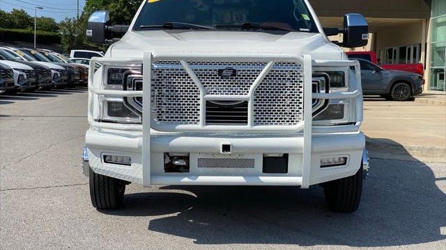 2022 Ford F-450 Super Duty Platinum