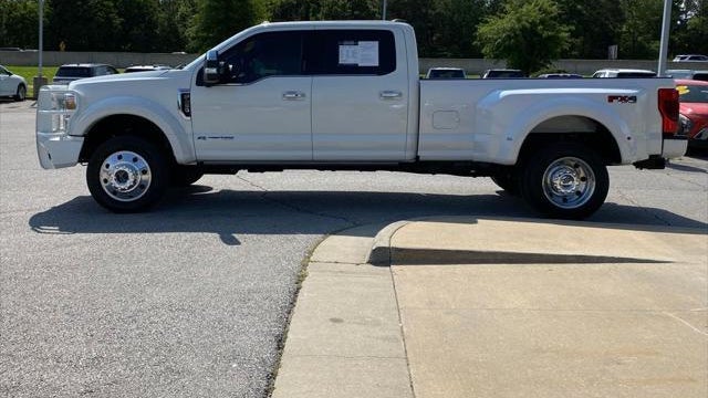 2022 Ford F-450 Super Duty Platinum
